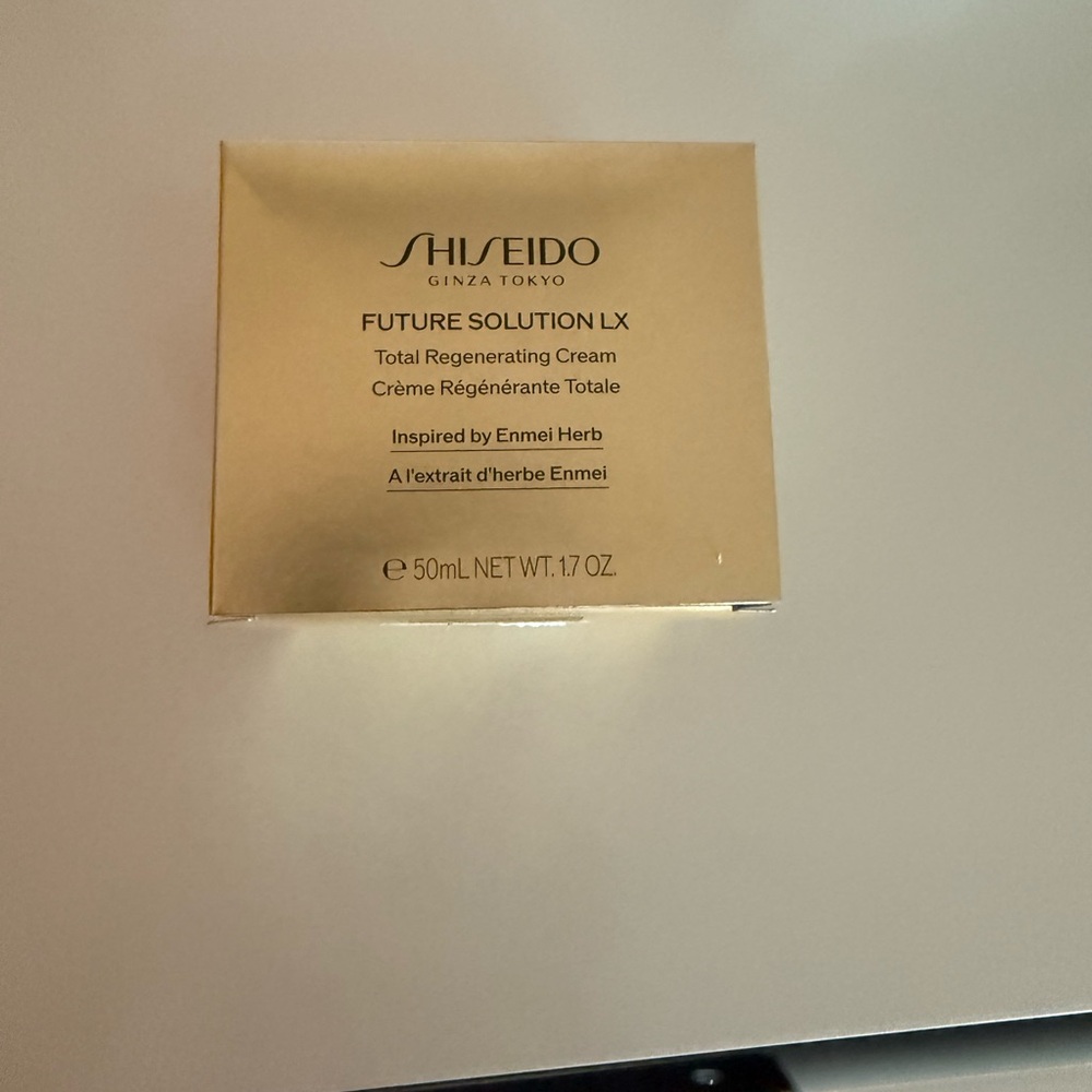 Shiseido Future Solution LX Total Regenerating Cream